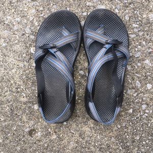 Men’s Chacos Sz 10